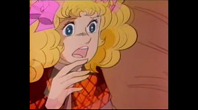 Candy - S01E52 - Candy part à l'aventure - Les étoiles brillent derrière l'étable.