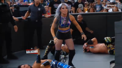 Candice LeRae se cae desde una escalera WWE Summerslam 2025